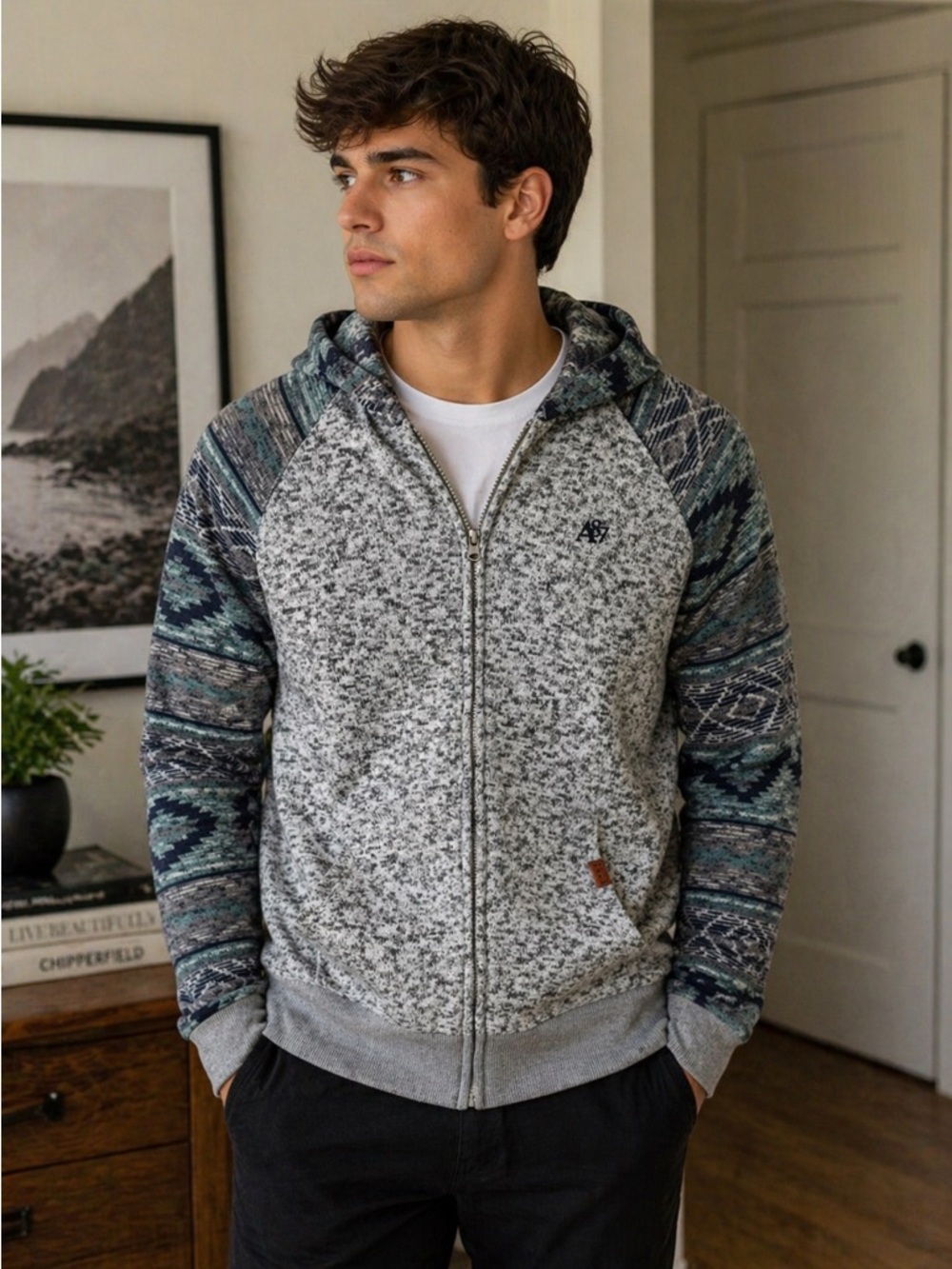 Aeropostale Men's Heather Gray Zip-Up Hoodie with Aztec Print Sleeves Sz M
